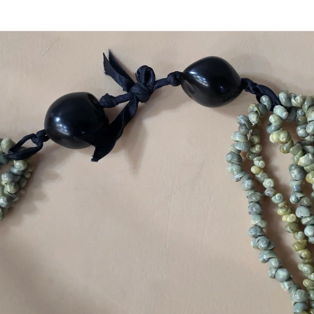 Multi Strand 6 Mini Mongo Shell Necklace Black Seed‎ Bead Accent Olive Green